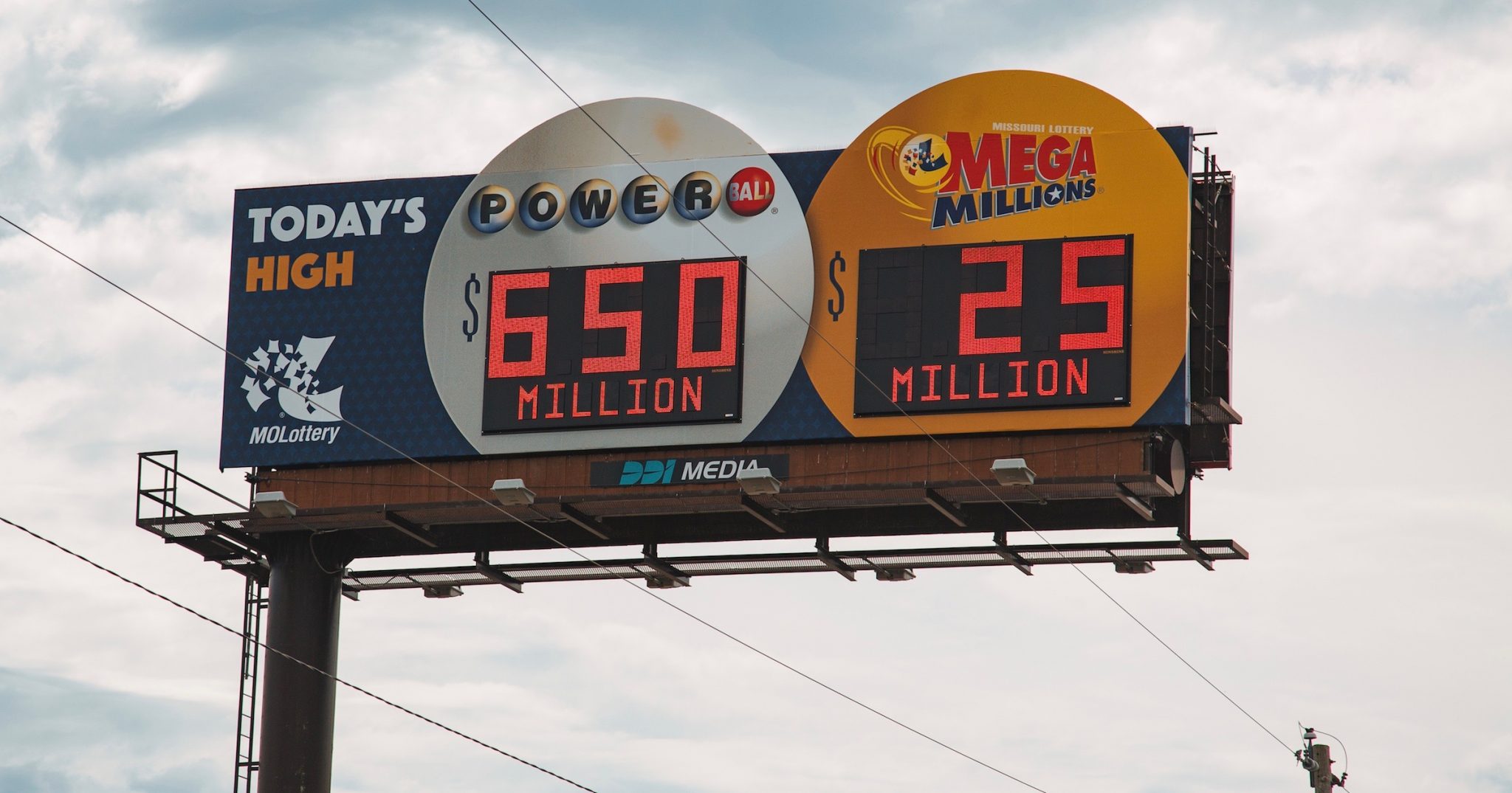 Powerball and Mega Millions Lottery Billboard in Missouri Diseño